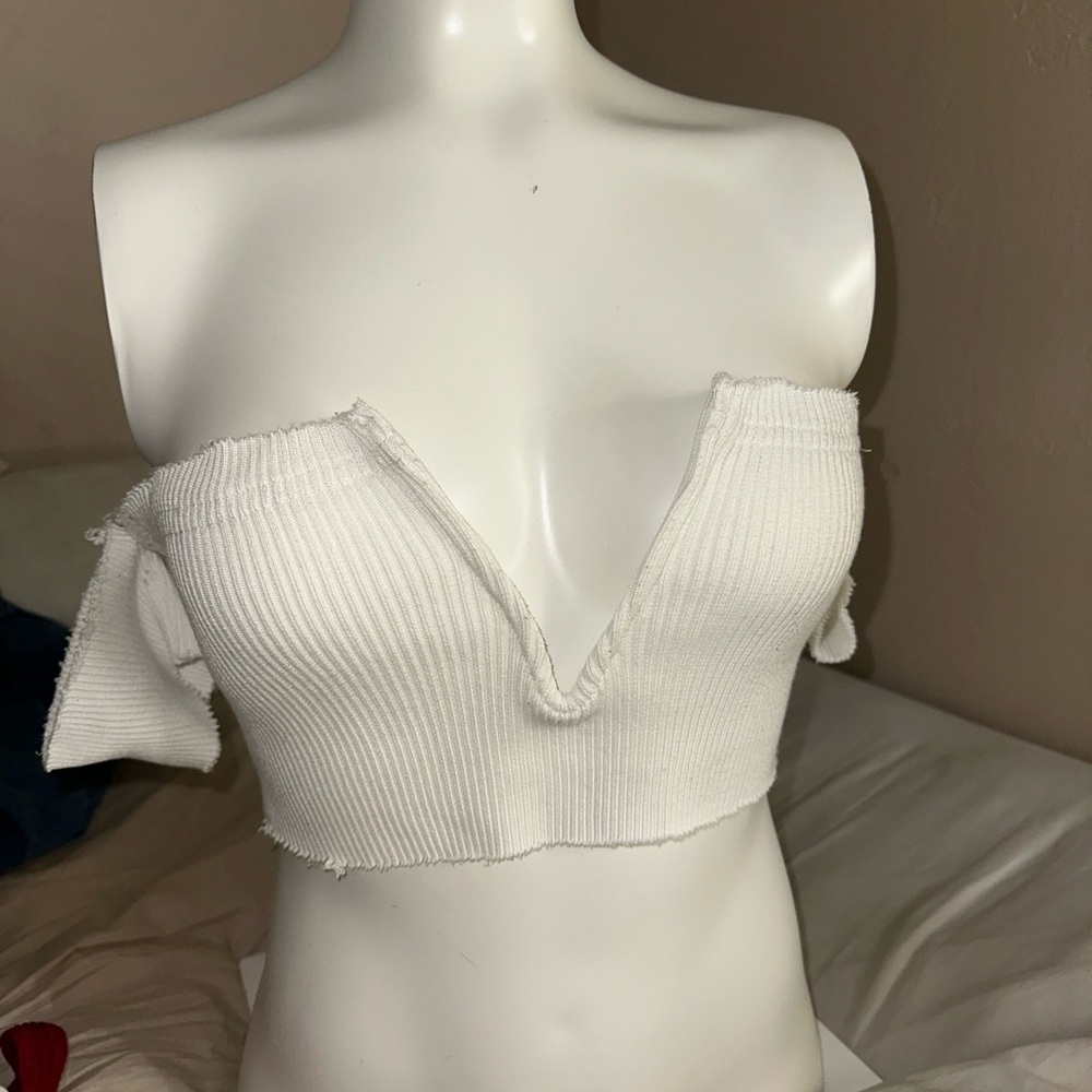 White Ribbed Top - Picture 5 of 5